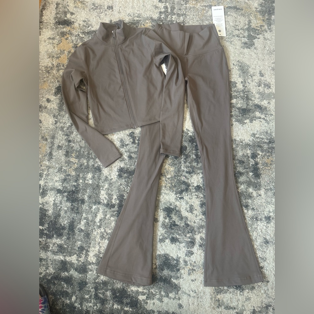 High-Rise Flared Leg Active Pants with Matching Zip Jacket - Taupe NwT small